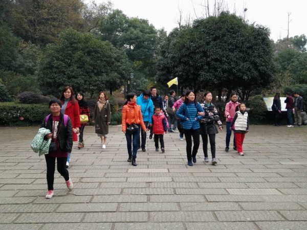 1481528799115.jpg D:?data\u91cd要数据\u684c面\u5bcc阳鹳山行2.jpg